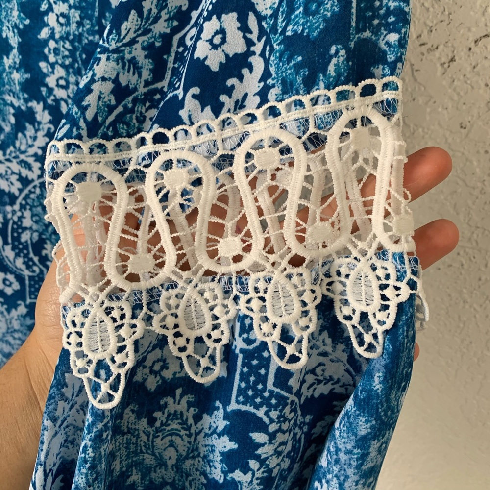 ZAC & RACHAEL bell sleeve lace top size M - Picture 8 of 15